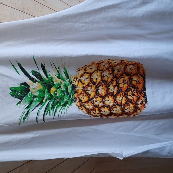 New Ambiance Laser Cut Summer Pineapple Shirt Muscle tee Large - Picture 3 of 4